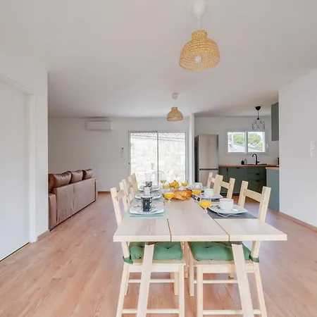 Maison Neuve A Proximite Immediate De St Emilion *