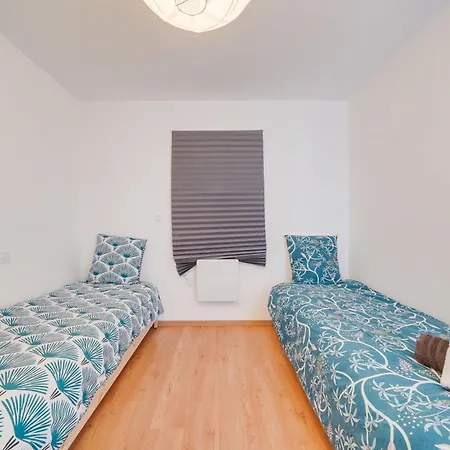 Maison Neuve A Proximite Immediate De St Emilion Vakantiehuis